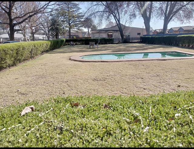 1 BEDROOM SECTIONAL TITLE FOR SALE IN COMET